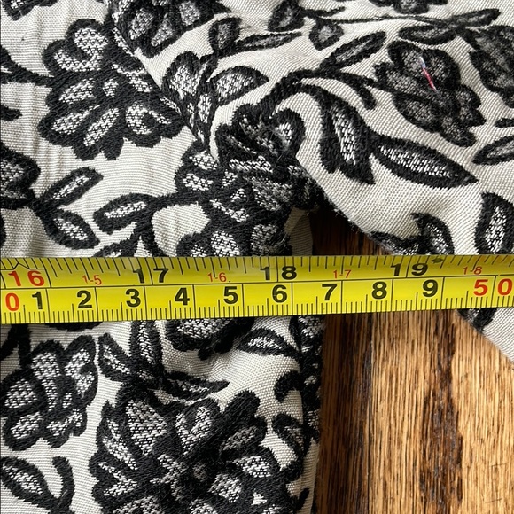 BB Dakota Black and White Floral Bomber Jacket - Picture 5 of 9